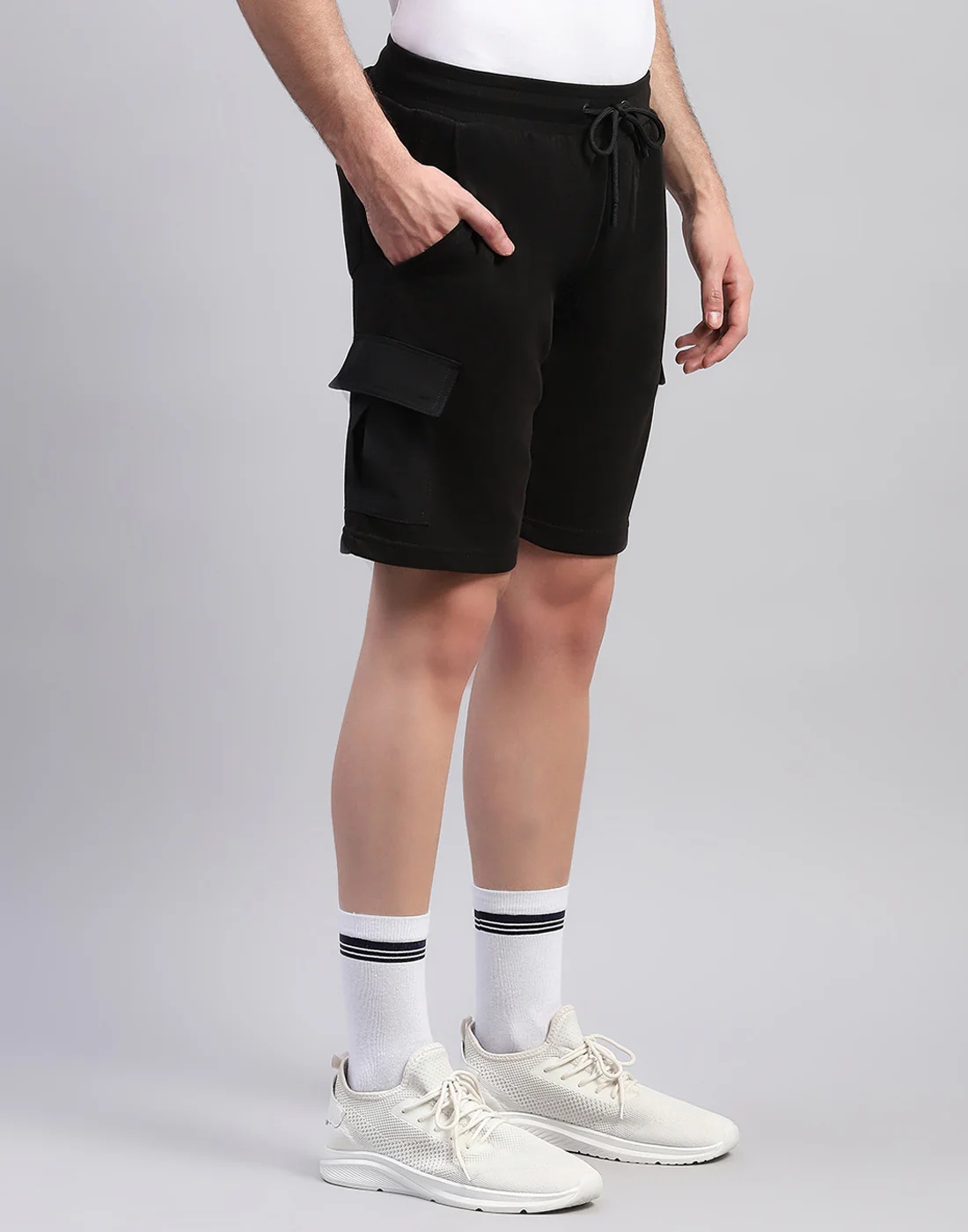 Rock.it Men Black Solid Regular Fit Short - Image 5