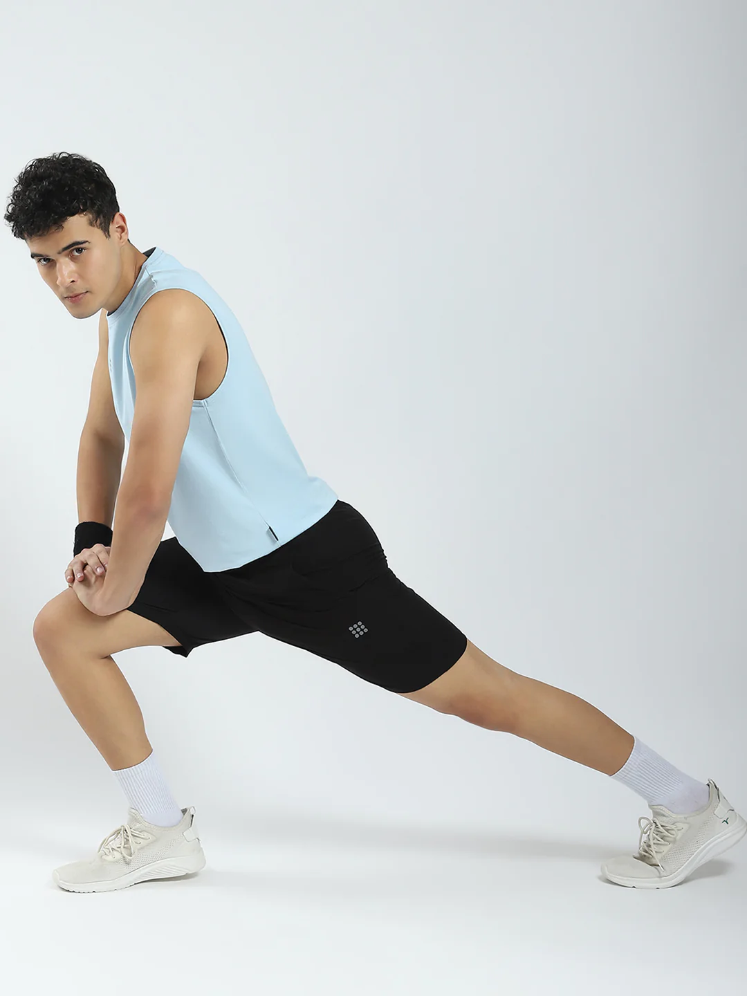 Rock.it Men Black Solid Regular Fit Short - Image 2
