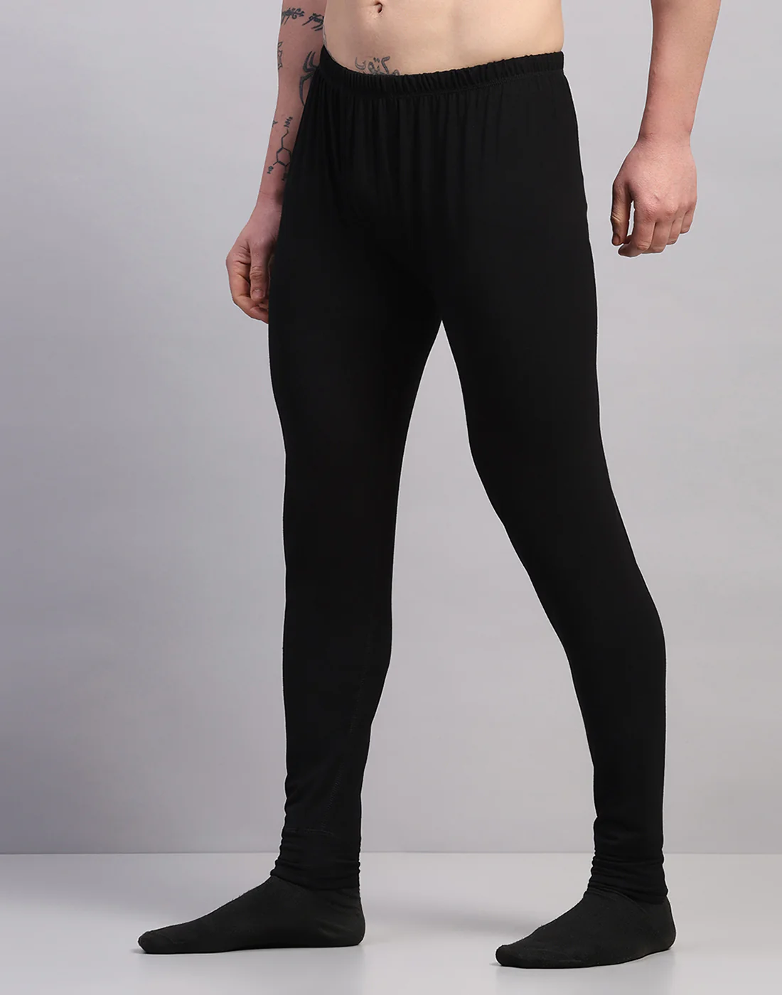 Men Black Solid Regular Fit Thermal Lower - Image 2