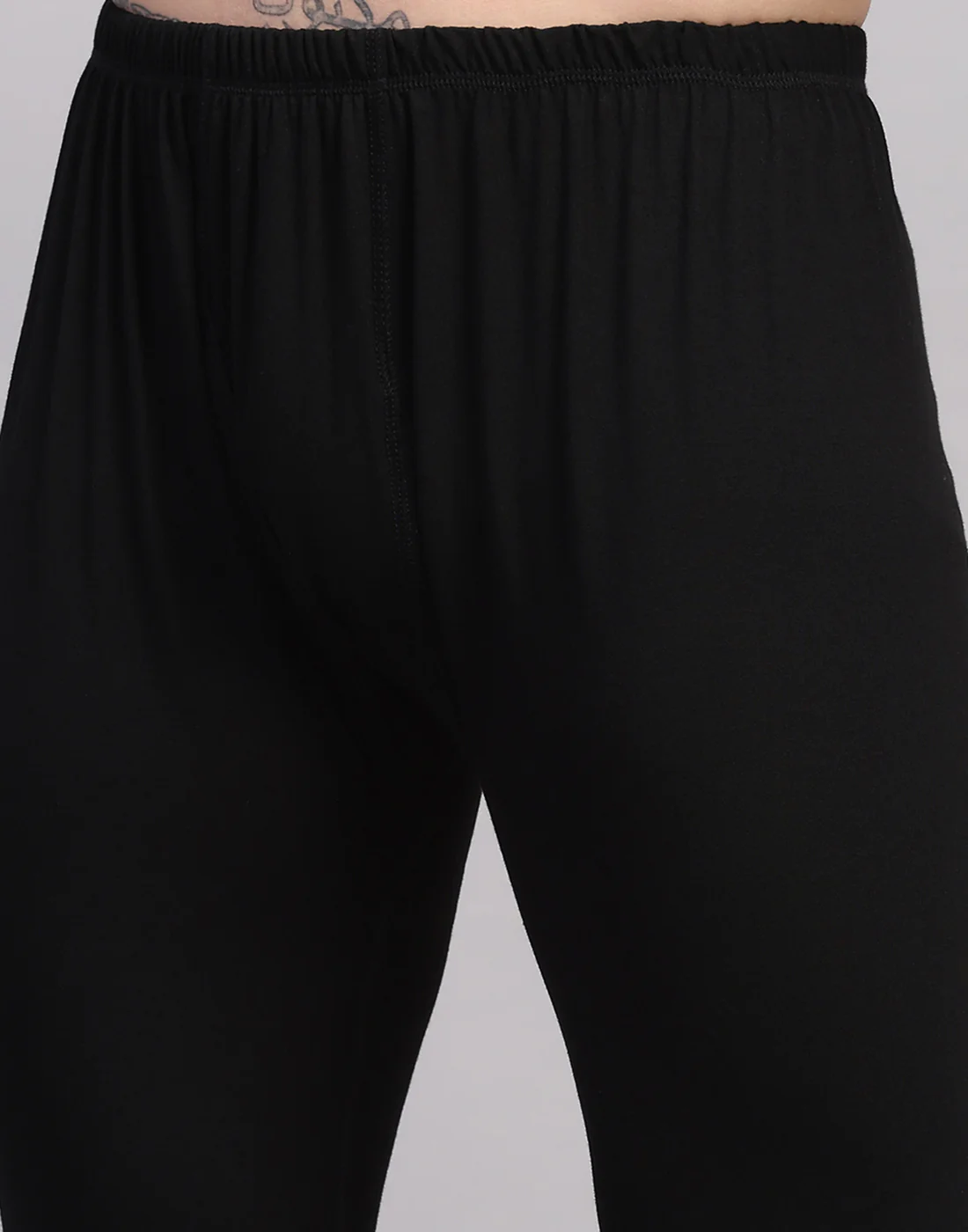 Men Black Solid Regular Fit Thermal Lower - Image 6