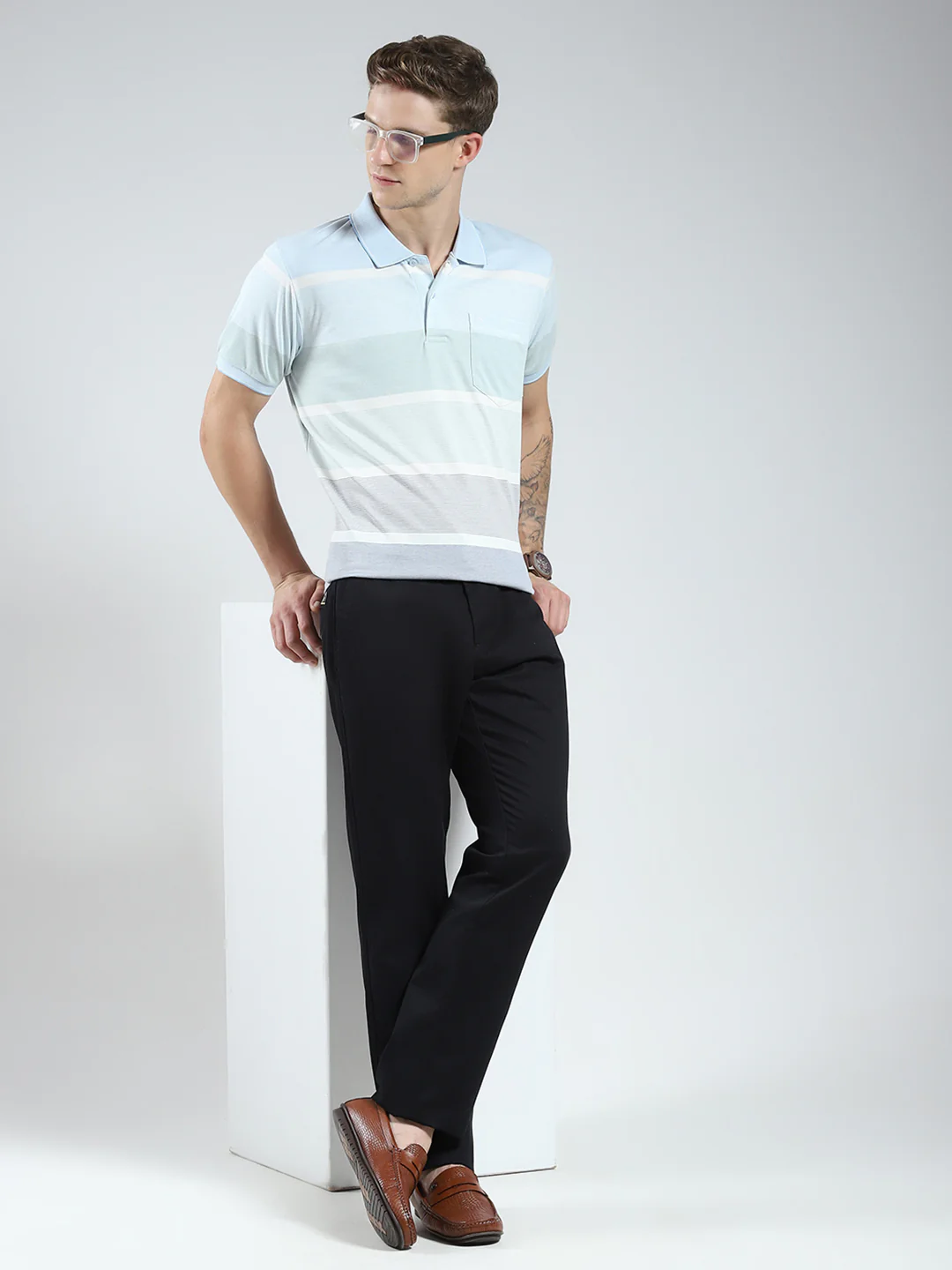 Men Black Solid Regular Fit Trouser - Image 2