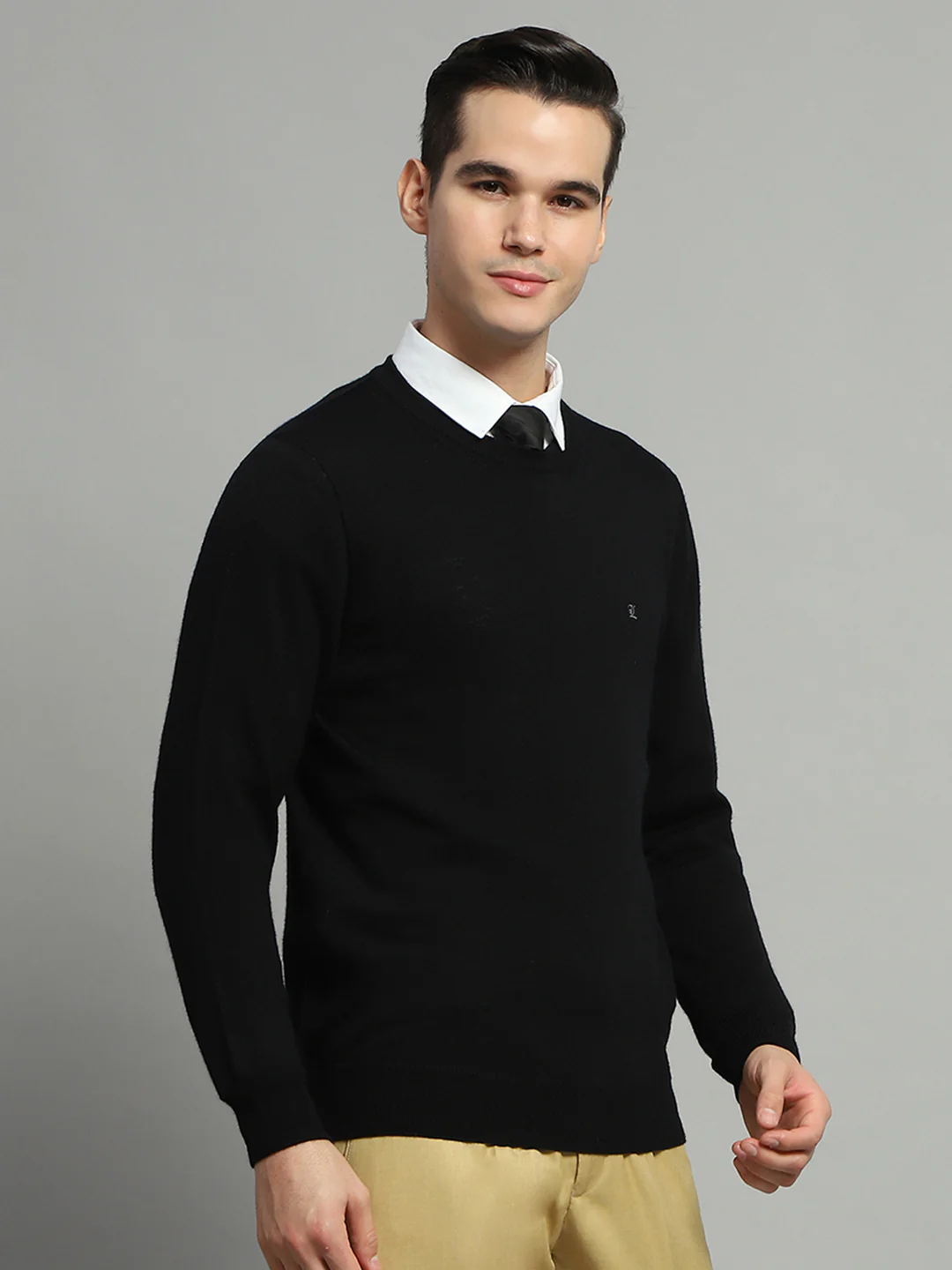 Luxuria Men Black Solid Round Neck Full Sleeve Pullover - Image 4