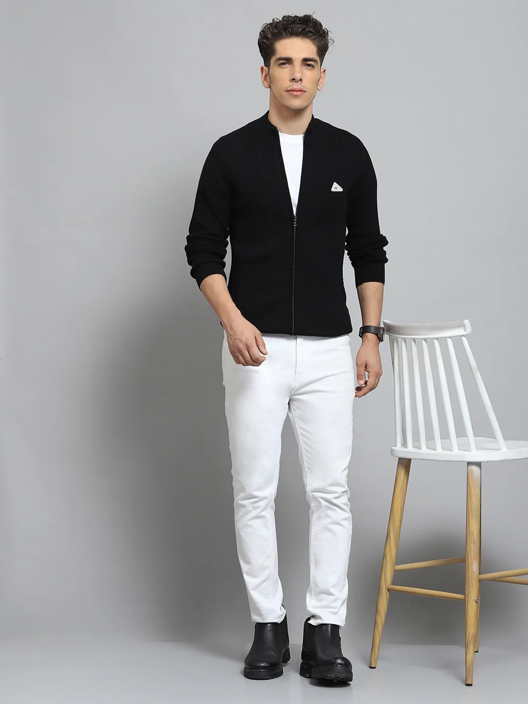 Men Black Solid Round Neck Full Sleeve Pullover - Image 2