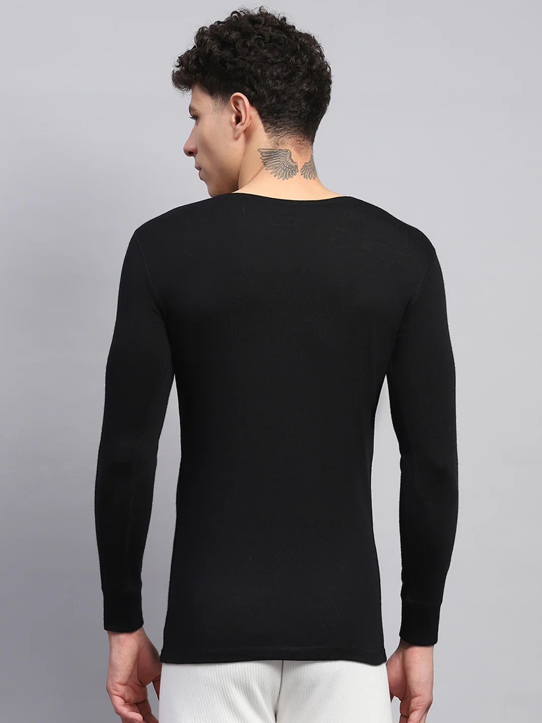 Men Black Solid Round Neck Full Sleeve Thermal Vest - Image 5