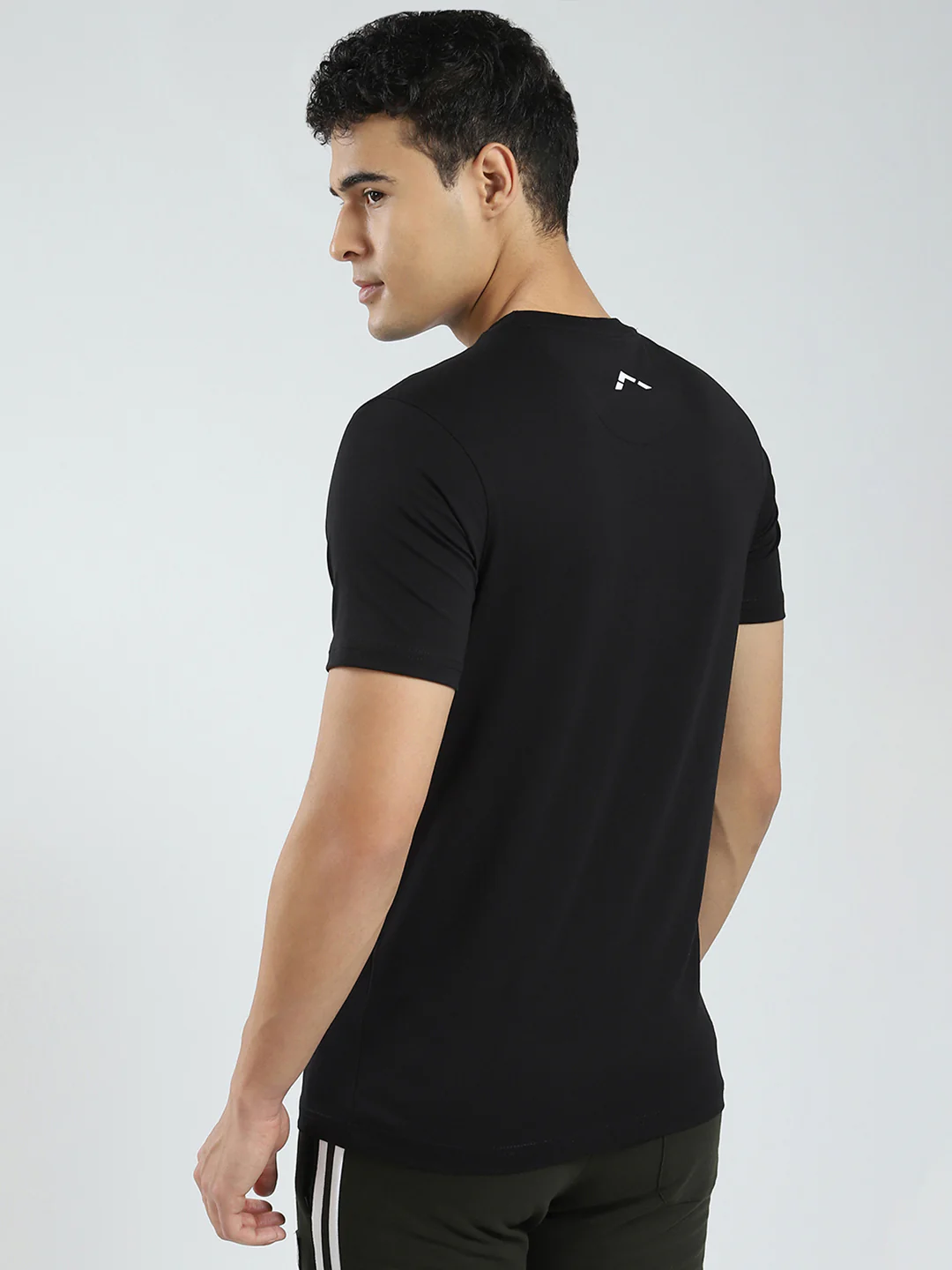 Rock.it Men Black Solid Round Neck Half Sleeve T-Shirt - Image 5