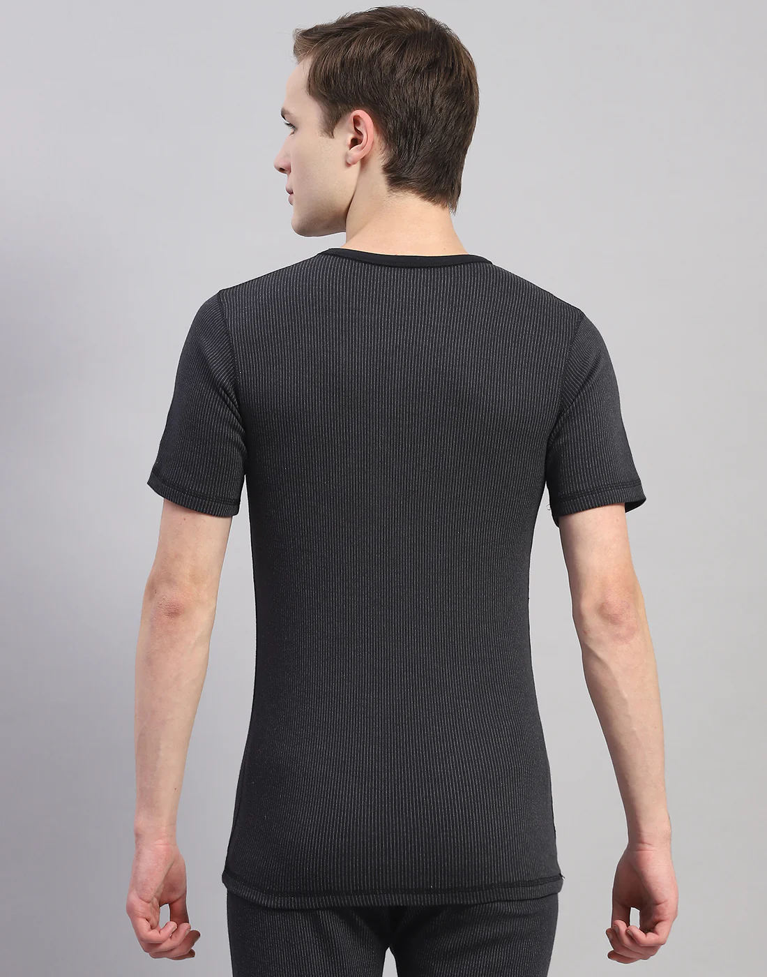 Men Black Solid Round Neck Half Sleeve Thermal Vest - Image 5