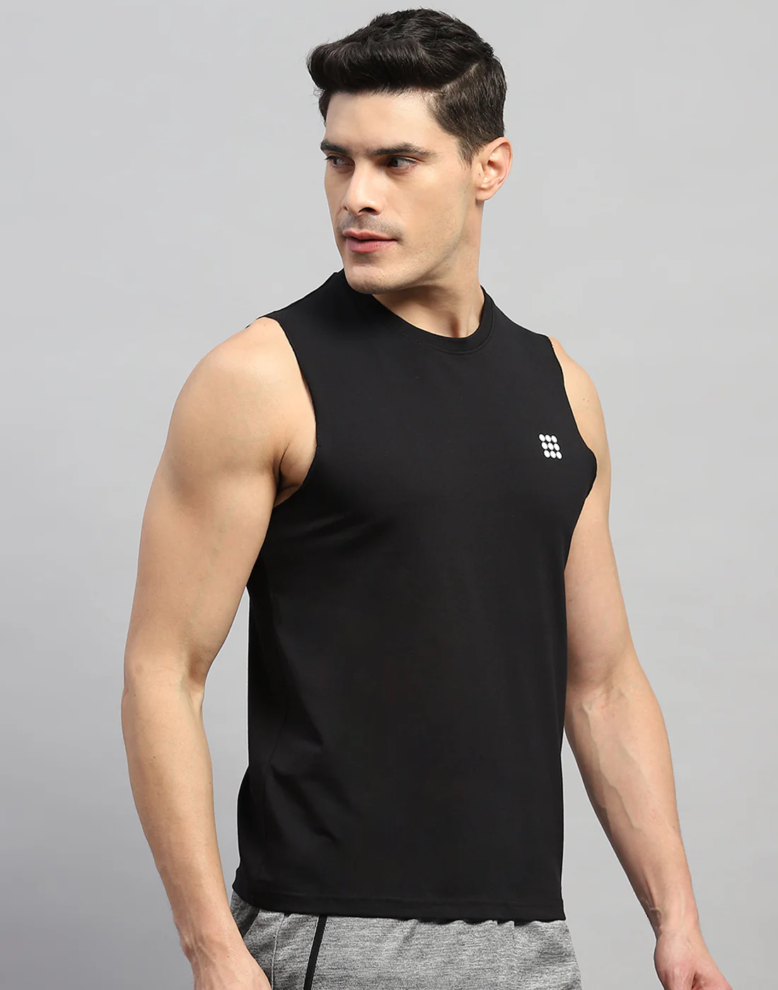 Rock.it Men Black Solid Round Neck Sleeveless T-Shirt - Image 4