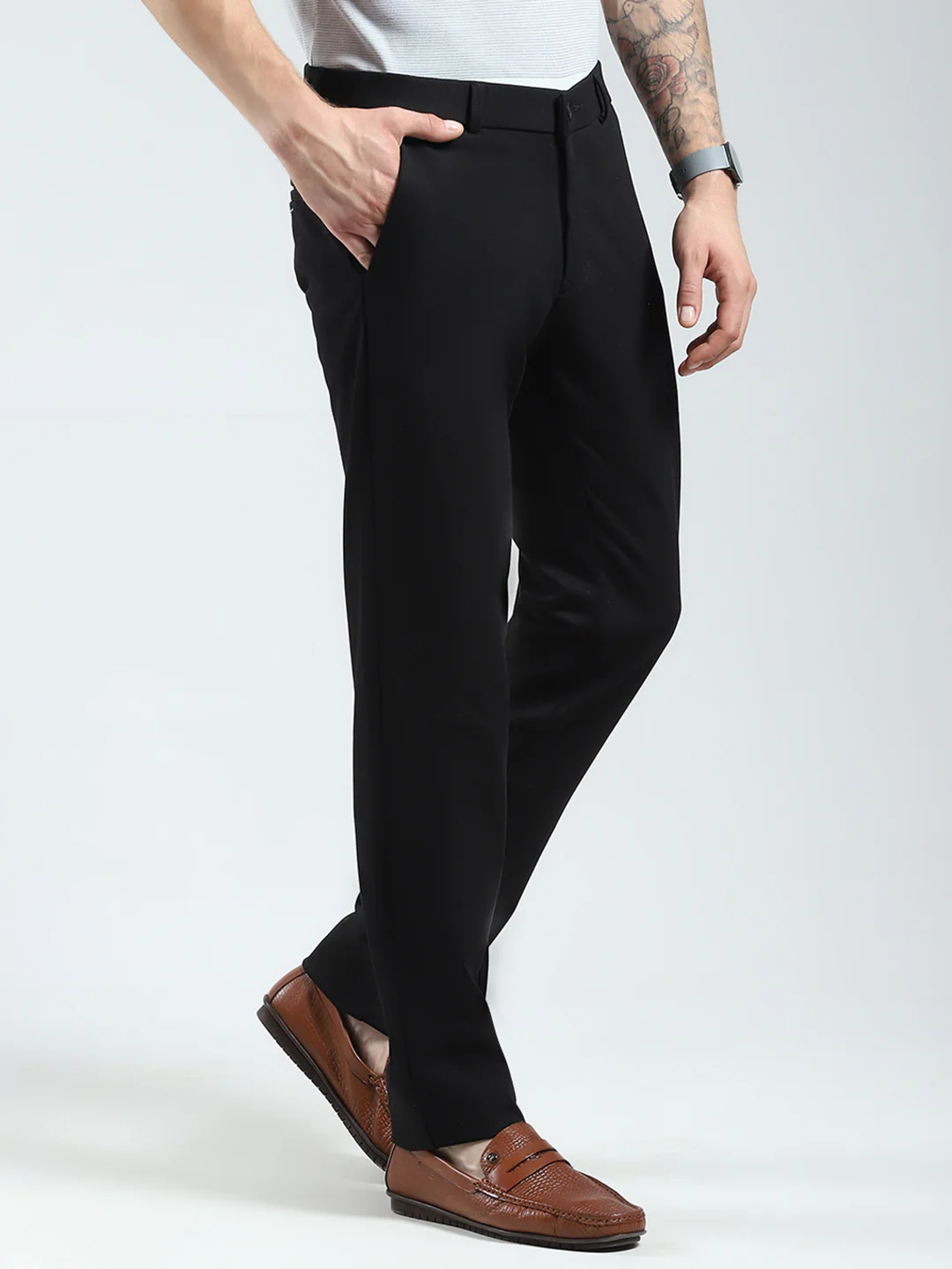 Men Black Solid Slim Fit Trouser - Image 4