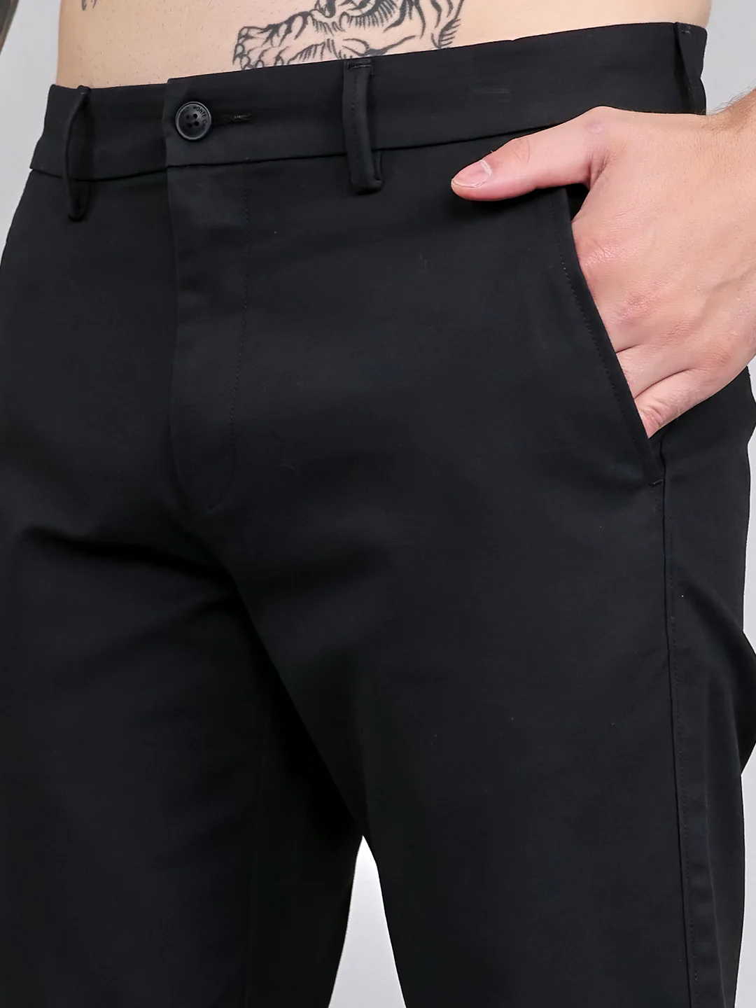 Men Black Solid Slim Fit Trouser - Image 5