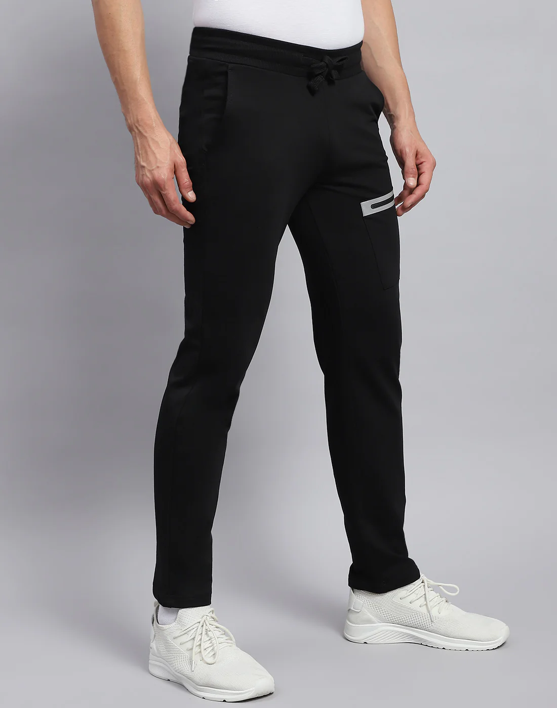 Rock.it Men Black Solid Smart Fit Jogger - Image 4
