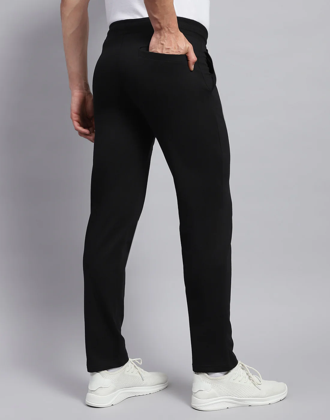 Rock.it Men Black Solid Smart Fit Jogger - Image 5
