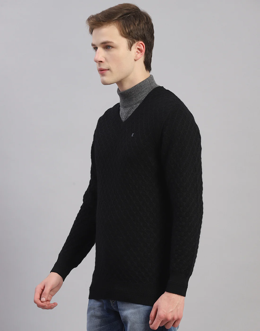Men Black Solid V Neck Full Sleeve Pullover - Image 3