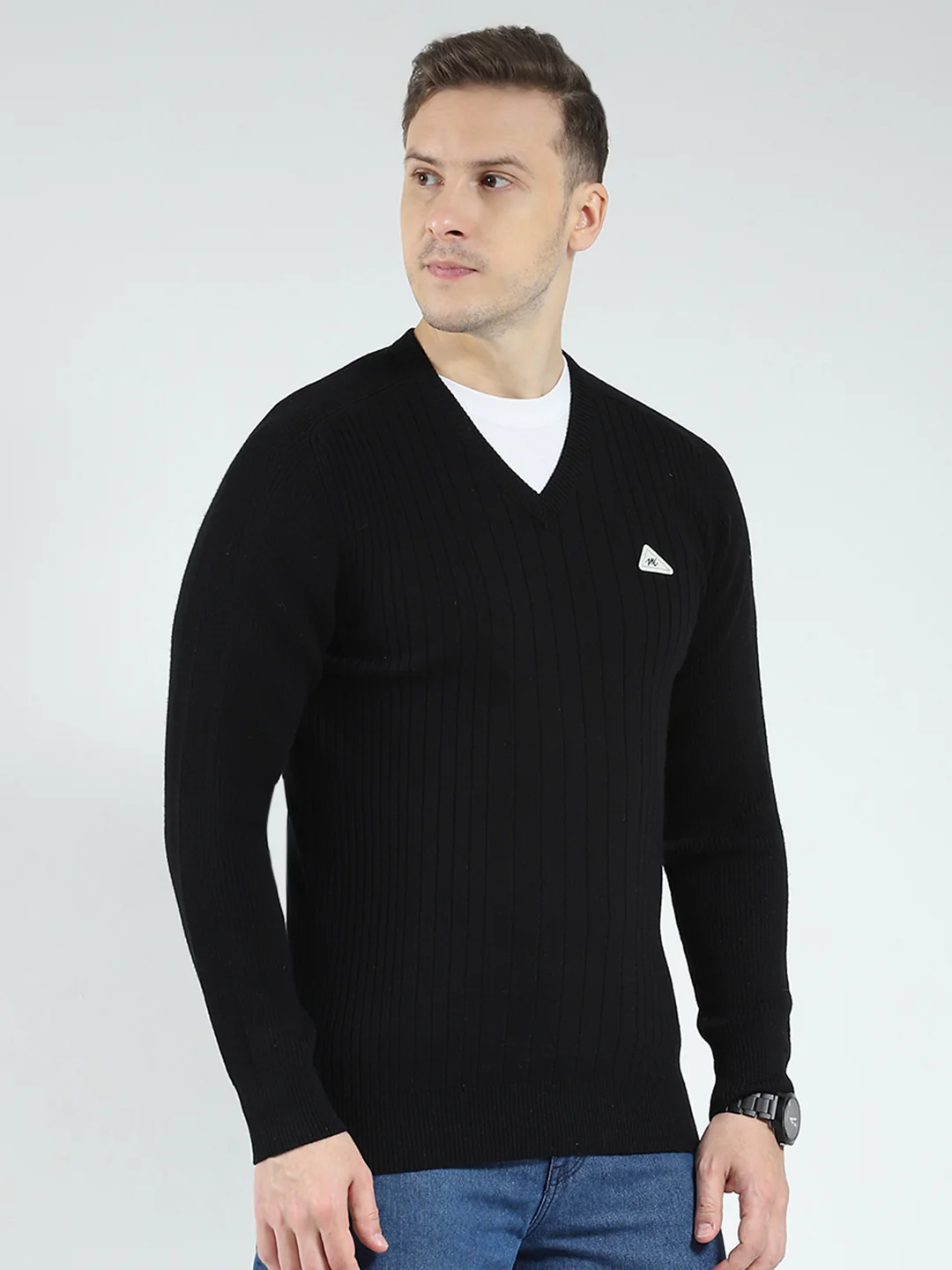 Men Black Solid V Neck Full Sleeve Pullover - Image 4
