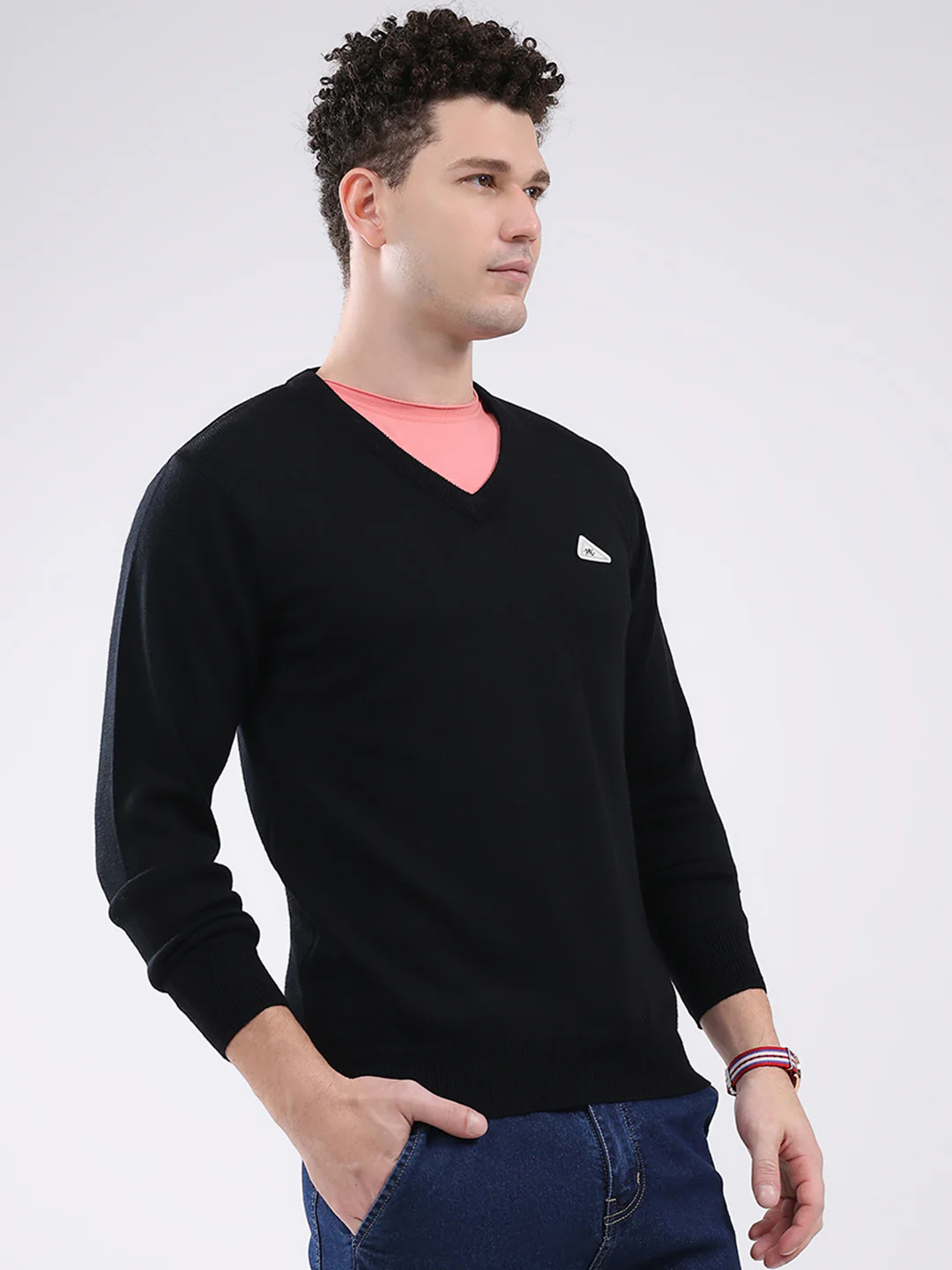 Men Black Solid V Neck Full Sleeve Pullover - Image 4