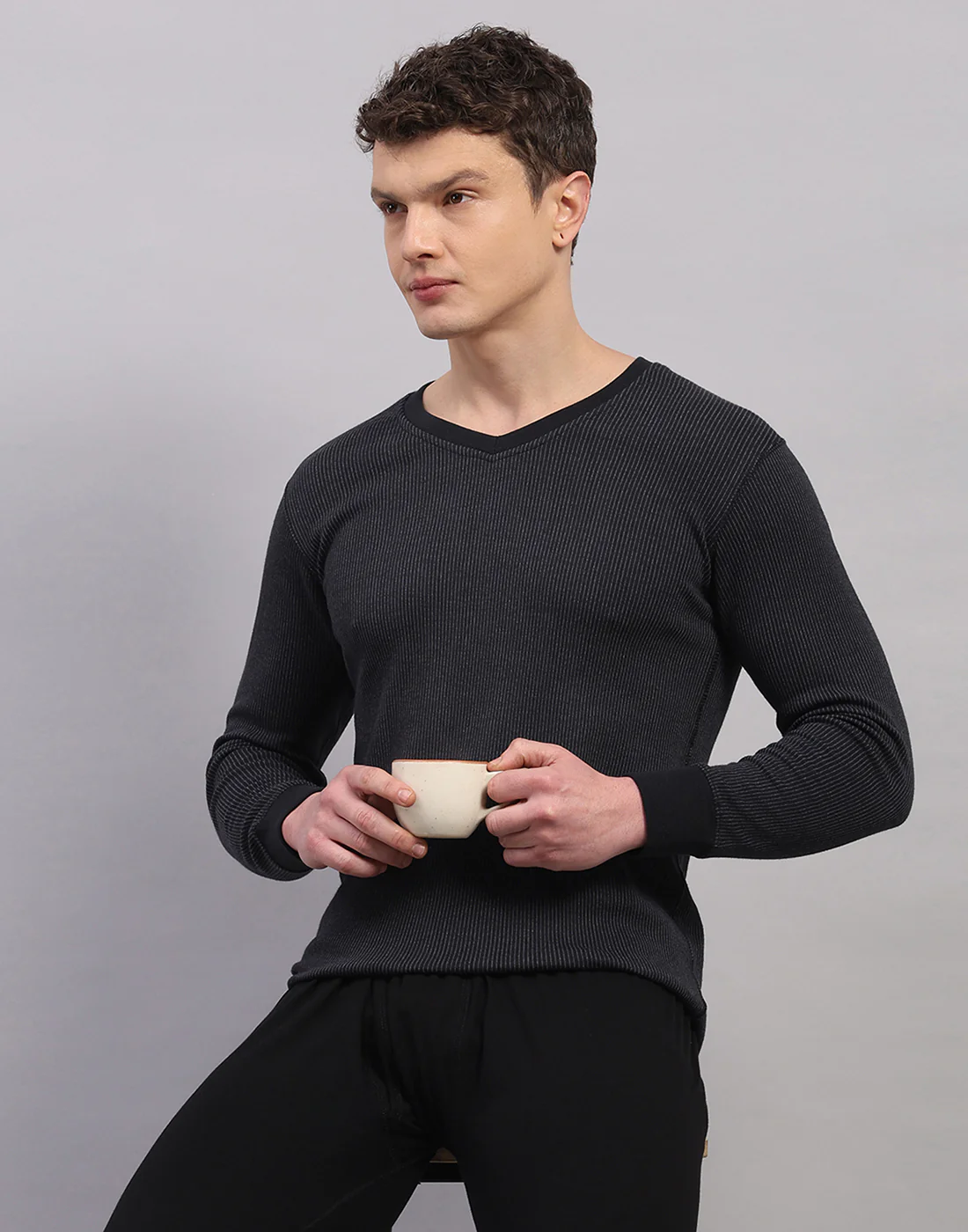 Men Black Solid V Neck Full Sleeve Thermal Vest - Image 6