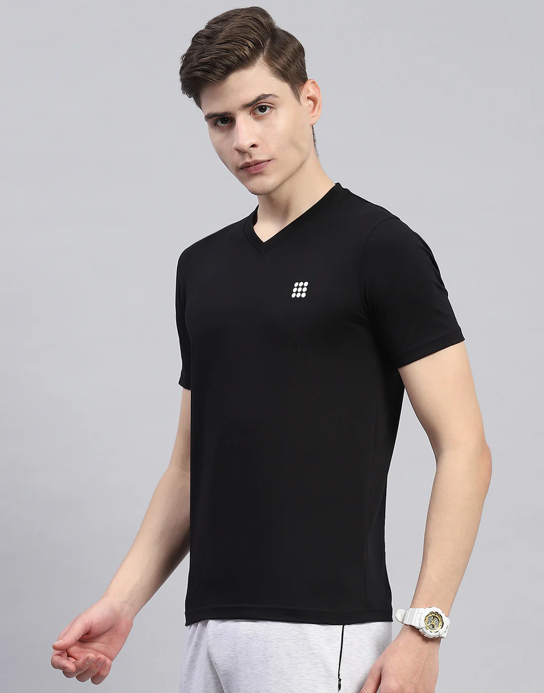 Rock.it Men Black Solid V Neck Half Sleeve T-Shirt - Image 3