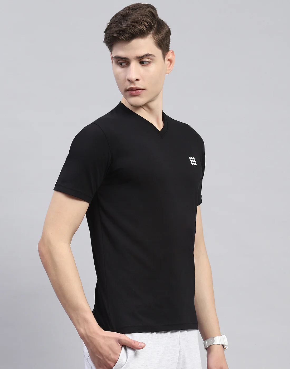 Rock.it Men Black Solid V Neck Half Sleeve T-Shirt - Image 4