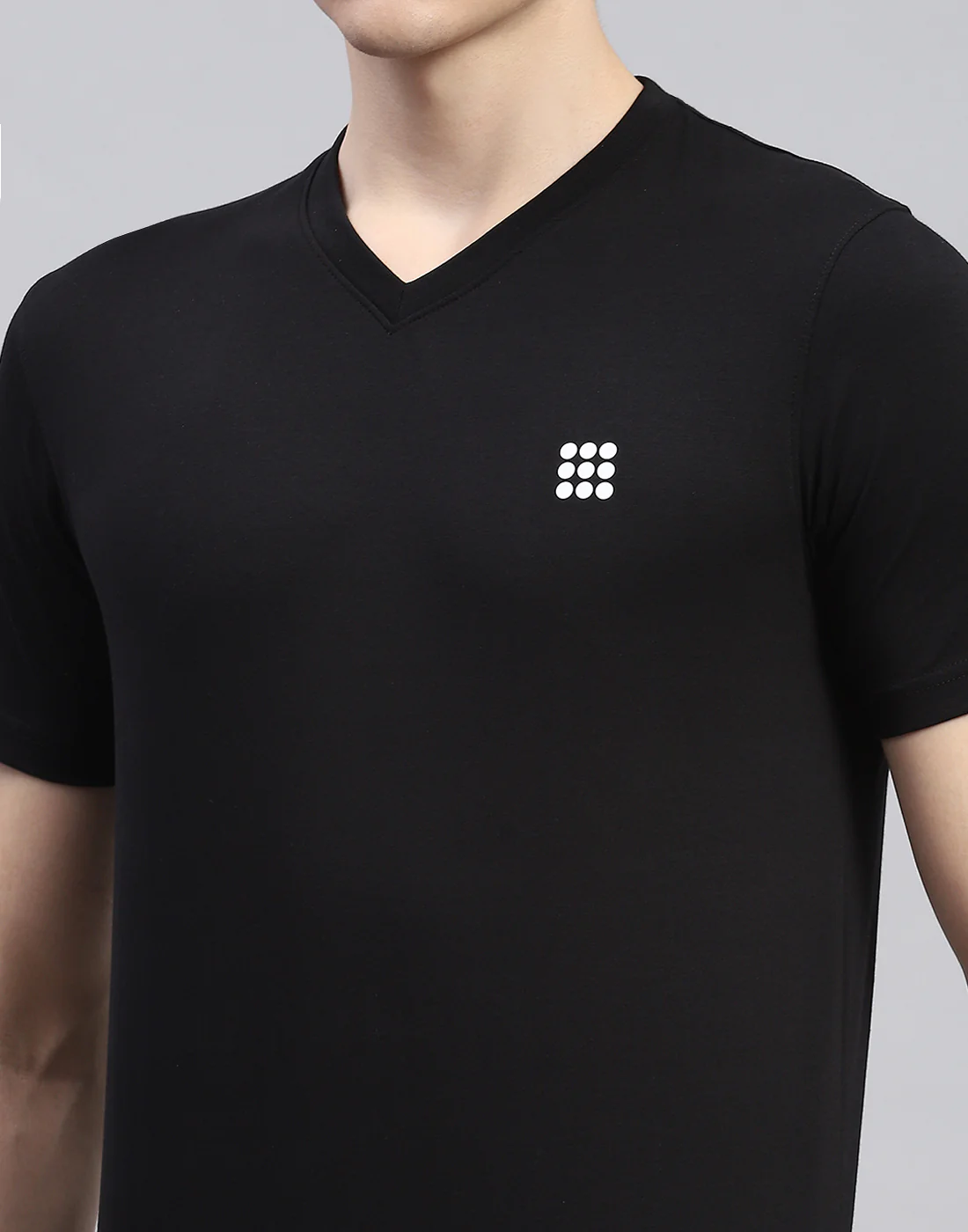 Rock.it Men Black Solid V Neck Half Sleeve T-Shirt - Image 6