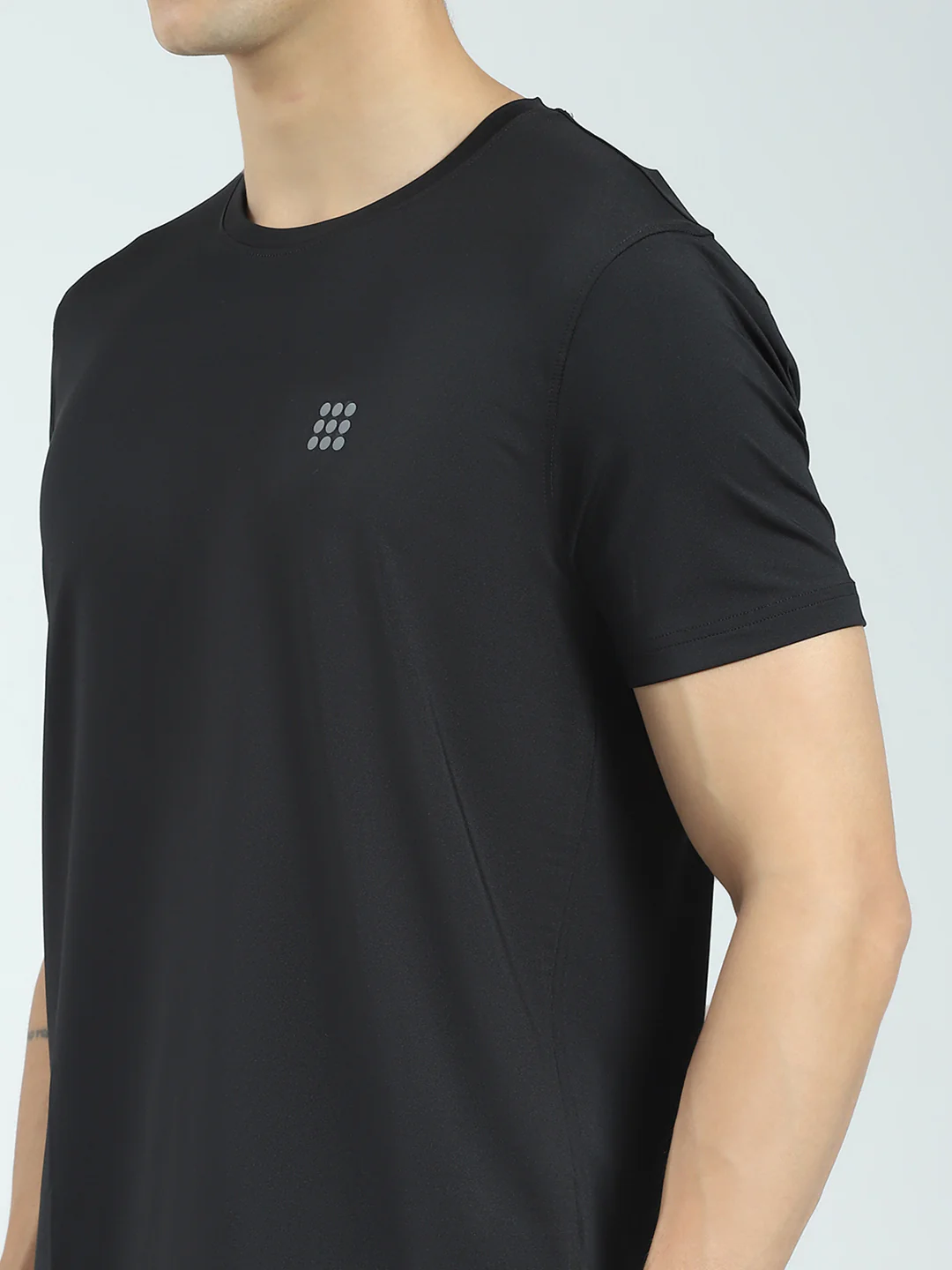 Rock.it Men Black Solid Round Neck Half Sleeve T-Shirt - Image 6