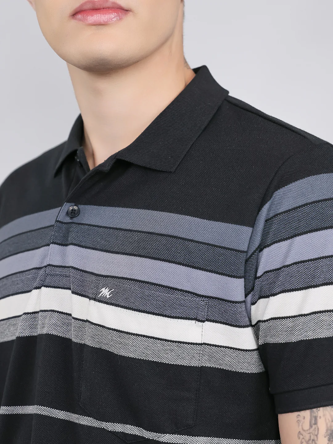 Men Black Stripe Collar Half Sleeve T-Shirt - Image 5