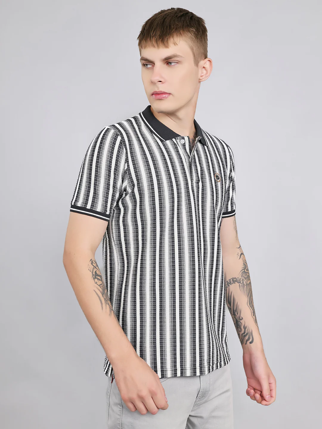 Men Black Stripe Collar Half Sleeve T-Shirt - Image 3