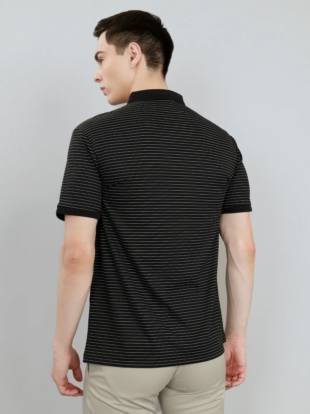 Men Black Stripe Collar Half Sleeve T-Shirt - Image 4