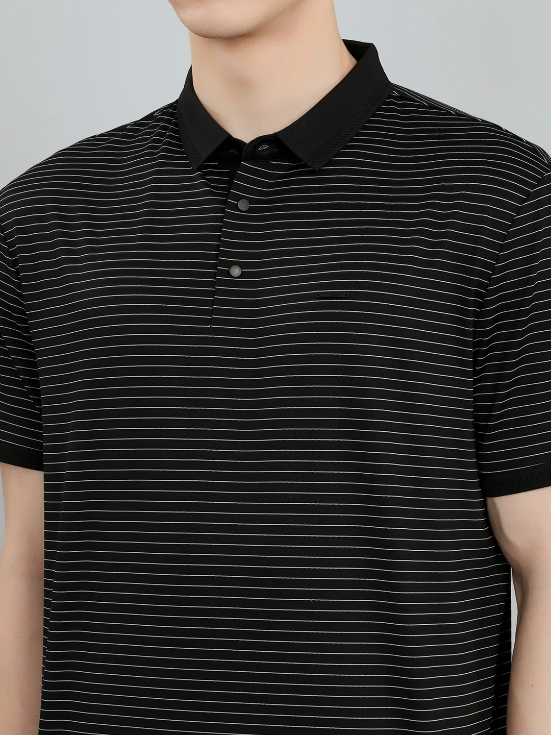 Men Black Stripe Collar Half Sleeve T-Shirt - Image 5