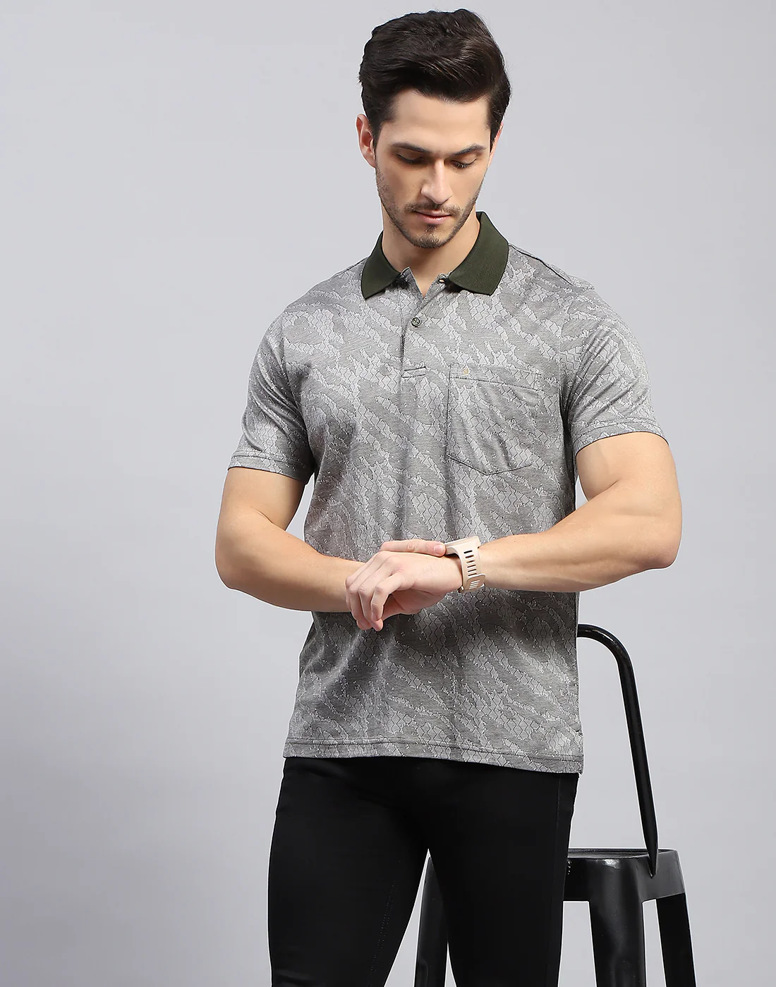 Men Black Stripe Polo Collar Half Sleeve T-Shirt - Image 6