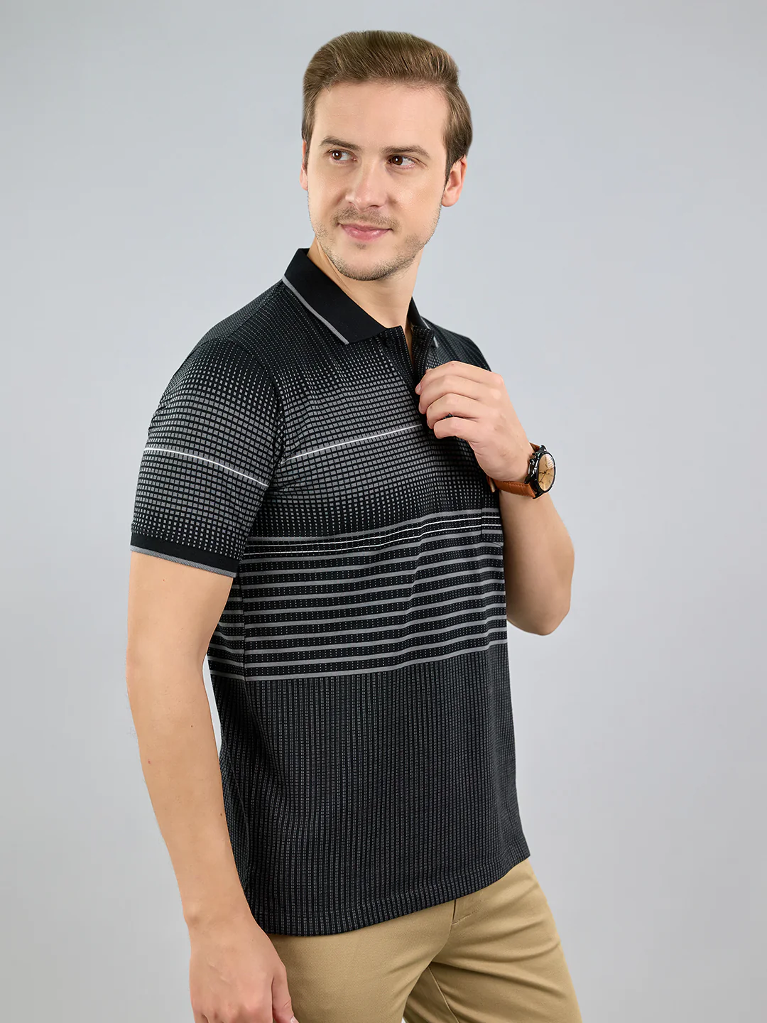 Men Black Stripe Polo Collar Half Sleeve T-Shirt - Image 3