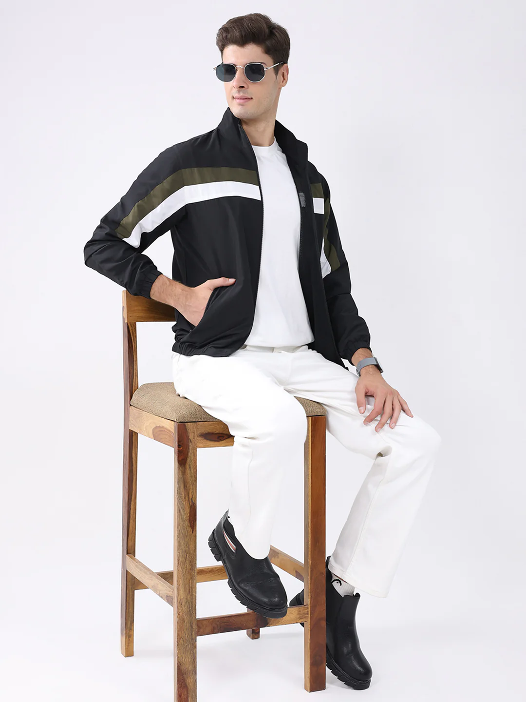 Men Black Stripe Stand Collar Full Sleeve Jacket - Image 2