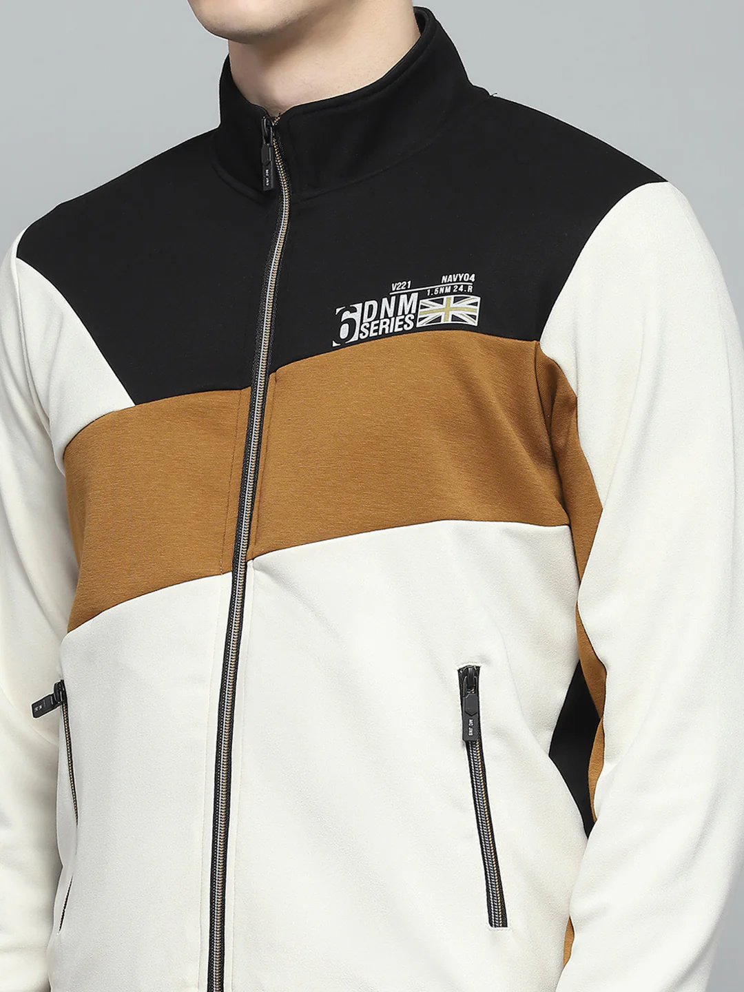 Men Black & White Printed Mock Neck Full Sleeve Winter Tracksuit - Image 6