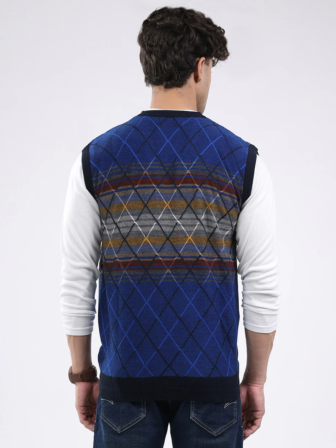 Men Blue Abstract V Neck Sleeveless Sweater - Image 5
