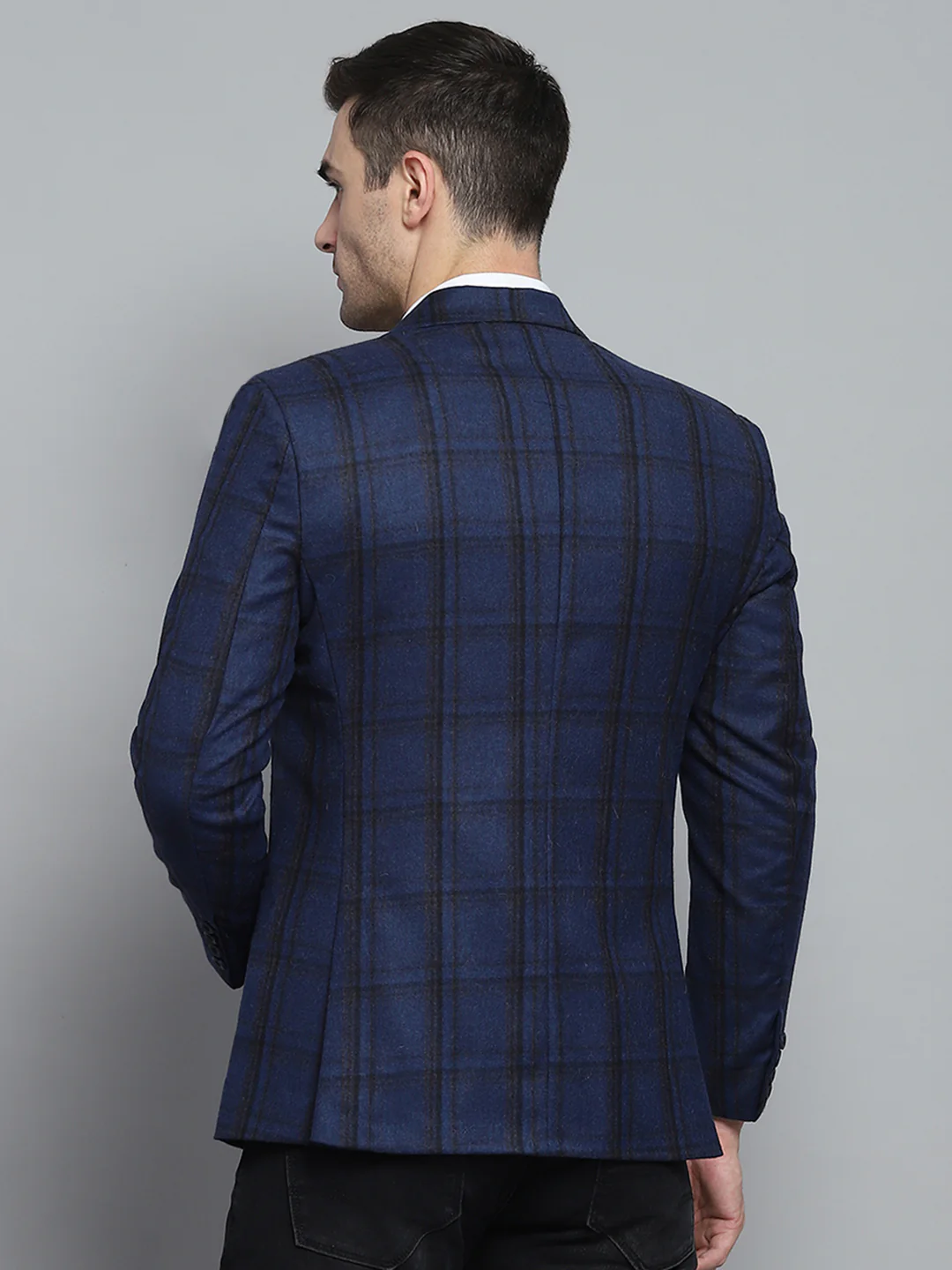 Men Blue Check Notch lapel Collar Full Sleeve Coat - Image 5
