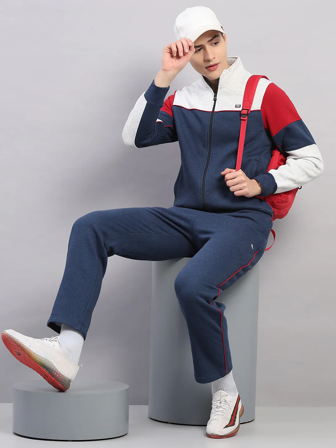 Men Blue Colourblocked Stand Collar Full Sleeve Winter Tracksuit - Image 2