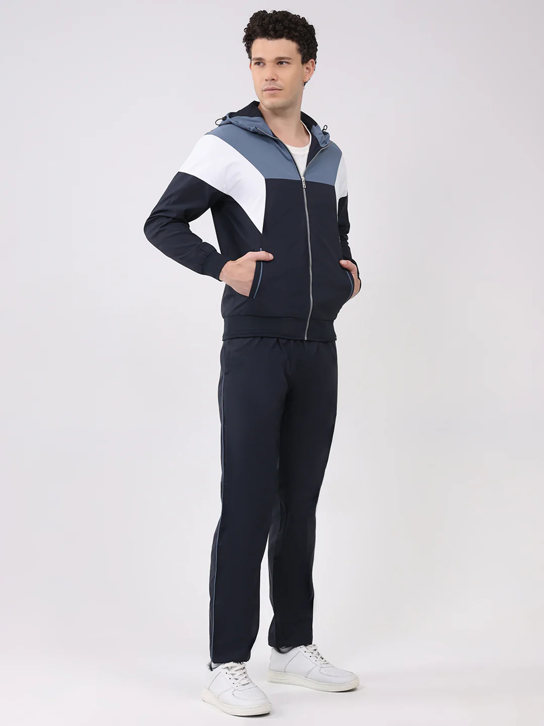 Men Blue Embroidered Round Neck Full Sleeve Winter Tracksuit - Image 4