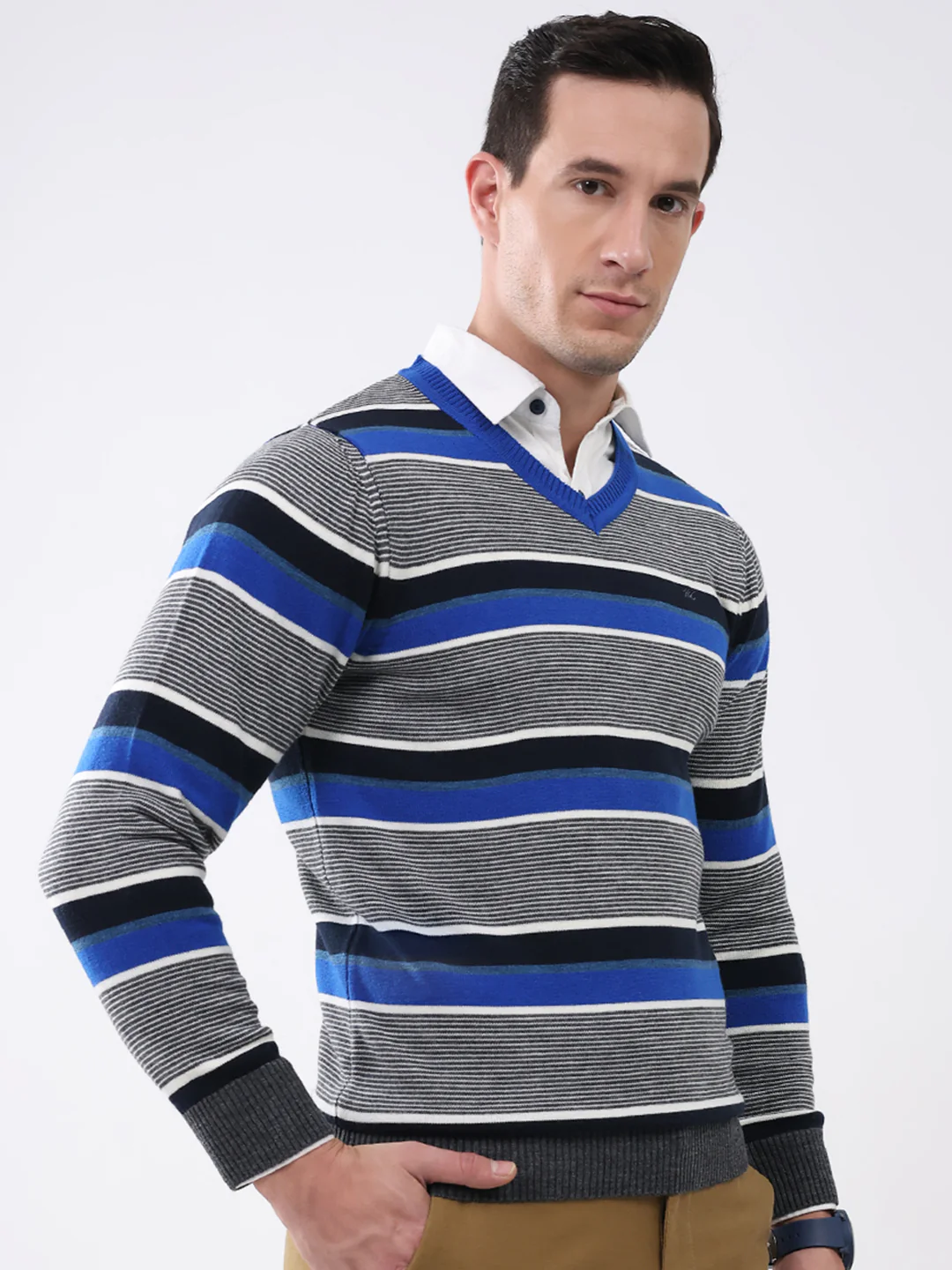 Men Blue & Grey Stripe V Neck Full Sleeve Pullover - Image 4