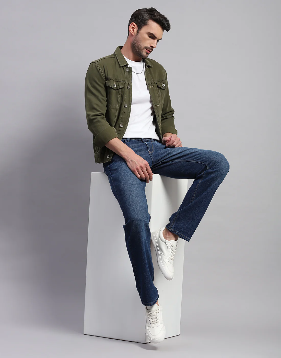 Men Blue Light Wash Regular Fit Denim - Image 6
