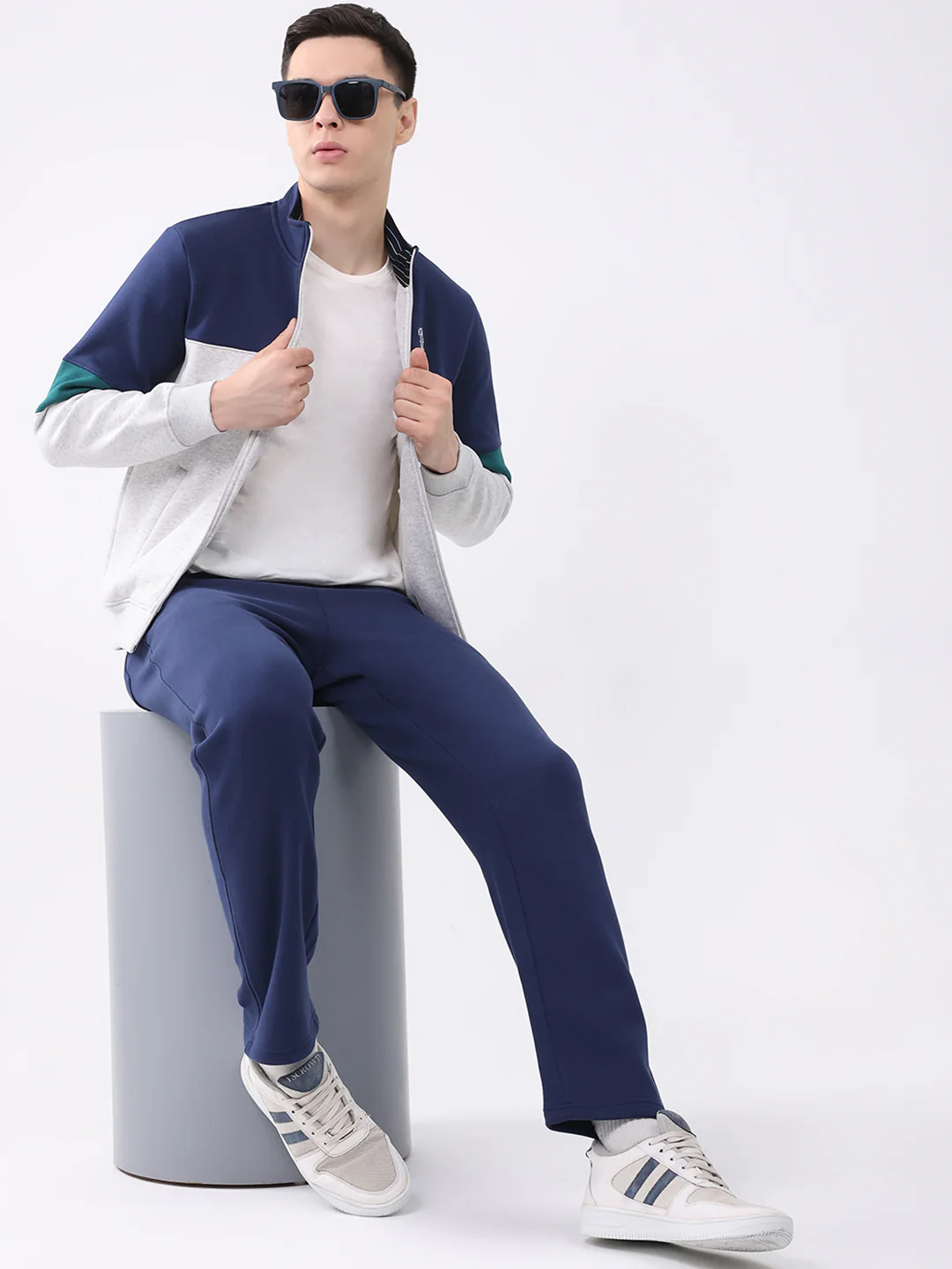 Men Blue Printed Collar Full Sleeve Winter Tracksuit - Image 2