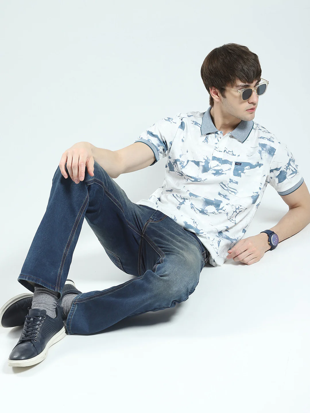 Men Blue Printed Collar Half Sleeve T-Shirt - Image 2