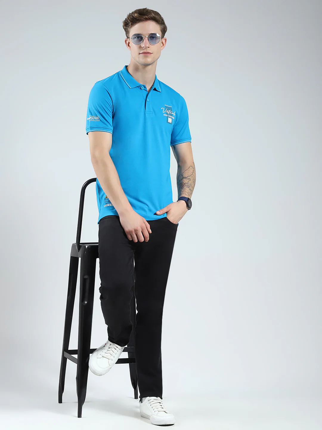 Men Blue Printed Collar Half Sleeve T-Shirt - Image 2