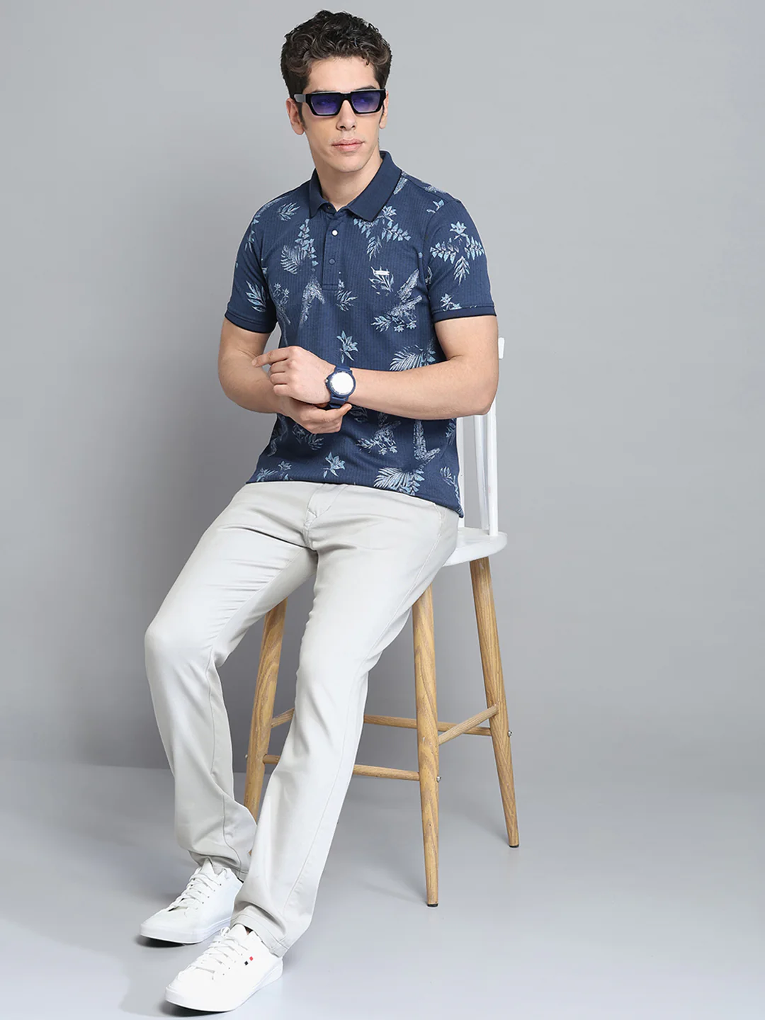 Men Blue Printed Collar Half Sleeve T-Shirt - Image 2