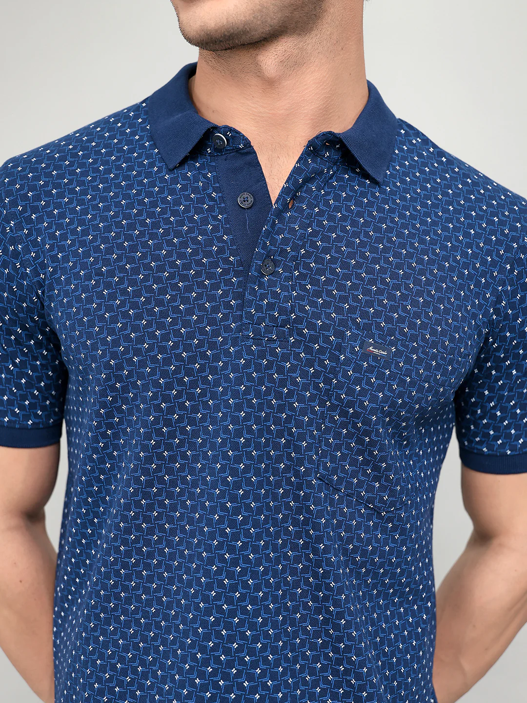Men Blue Printed Collar Half Sleeve T-Shirt - Image 4