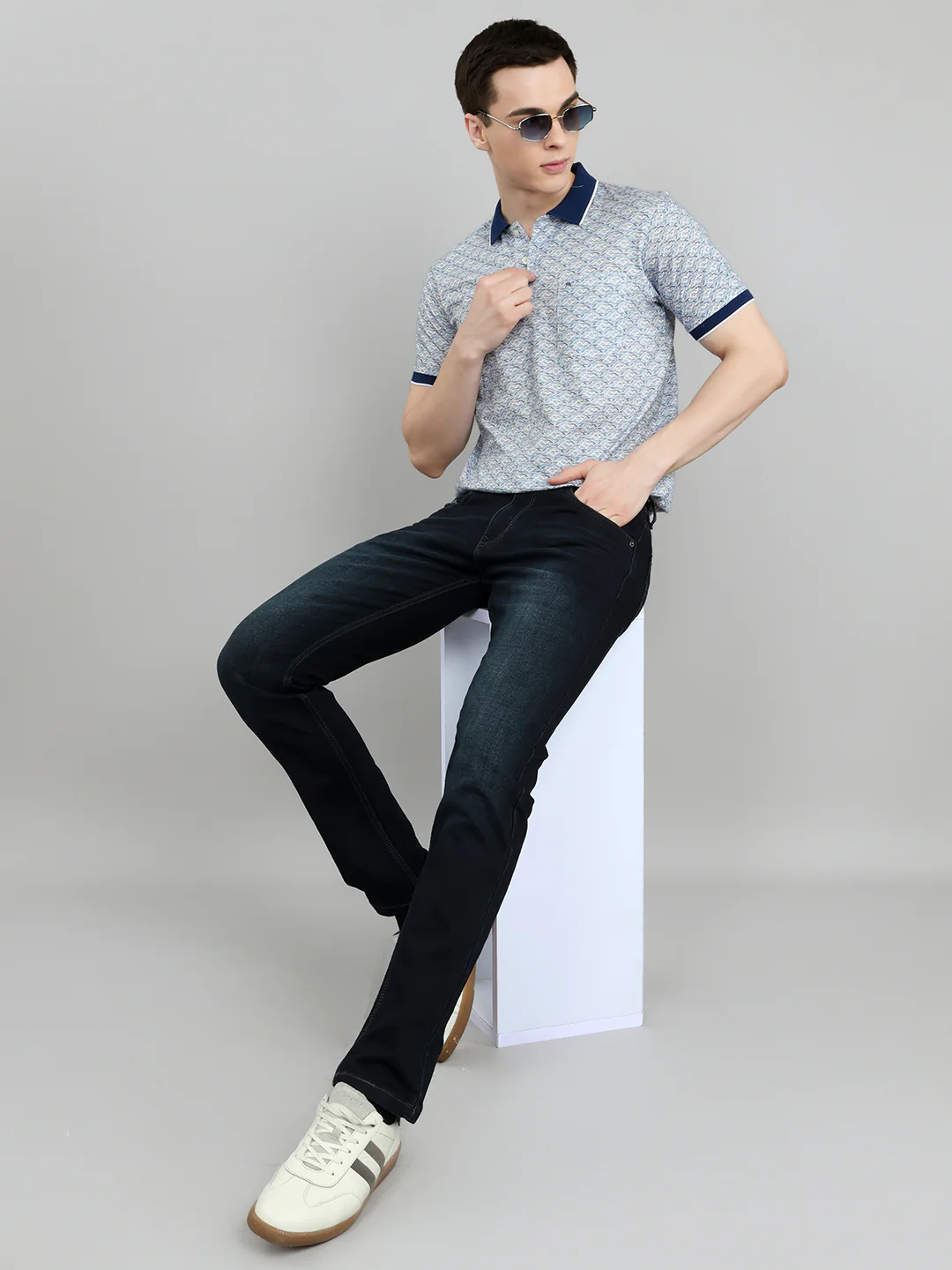 Men Blue Printed Collar Half Sleeve T-Shirt - Image 6