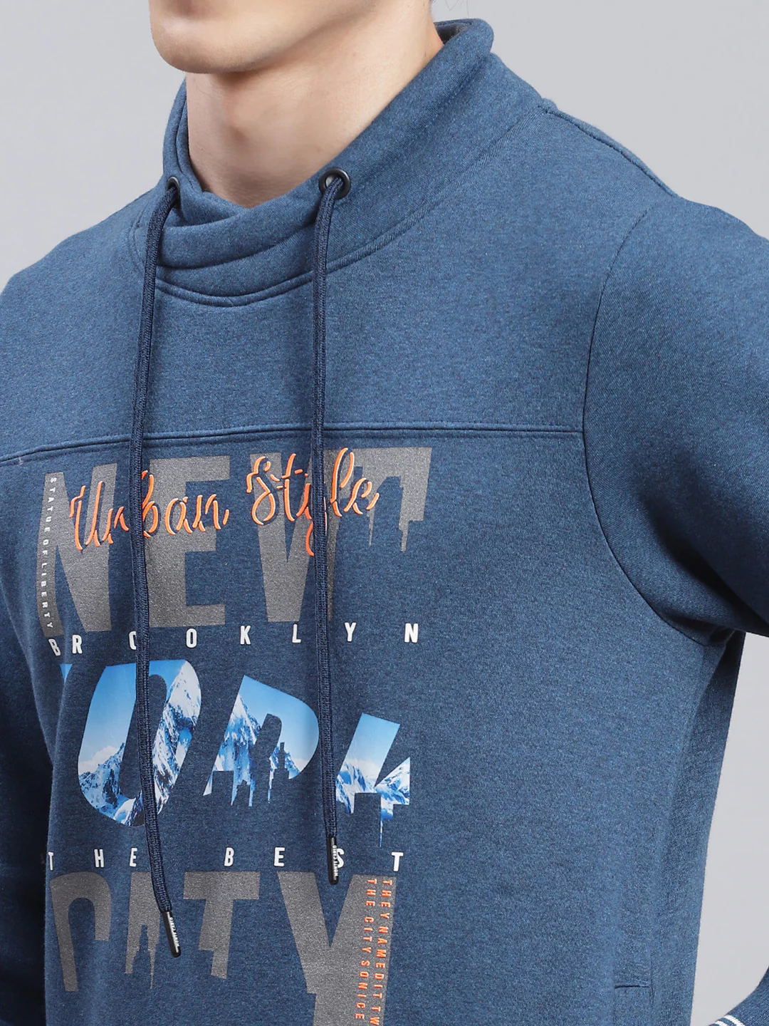Men Blue Printed Cotton Blend Sweatshirt - Image 6