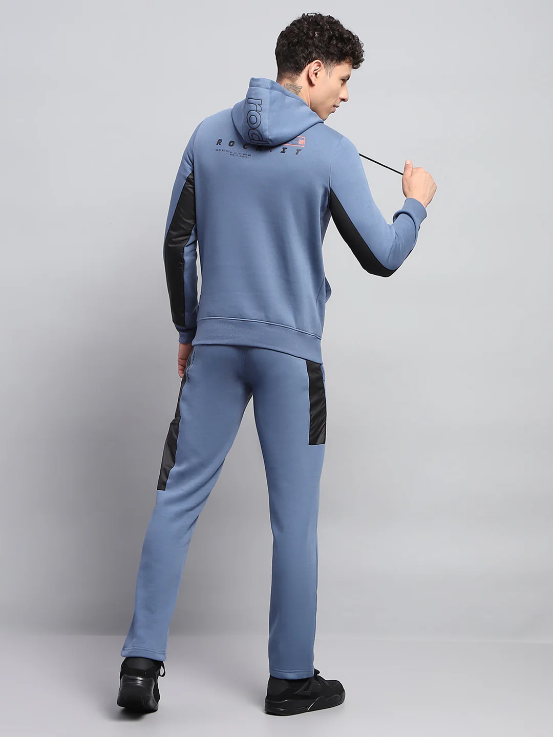 Rock.it Men Blue Printed Hooded Full Sleeve Winter Tracksuit - Image 5