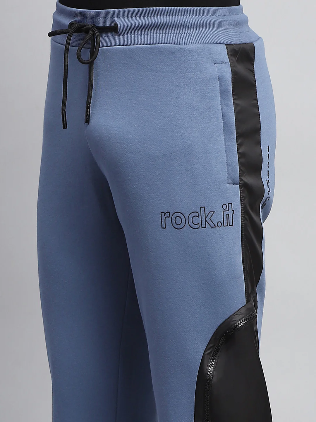 Rock.it Men Blue Printed Hooded Full Sleeve Winter Tracksuit - Image 8