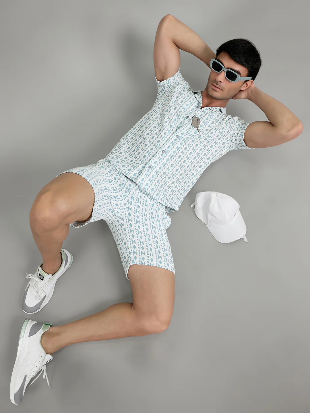Men Blue Printed Regular Fit Bermuda Set - Image 7