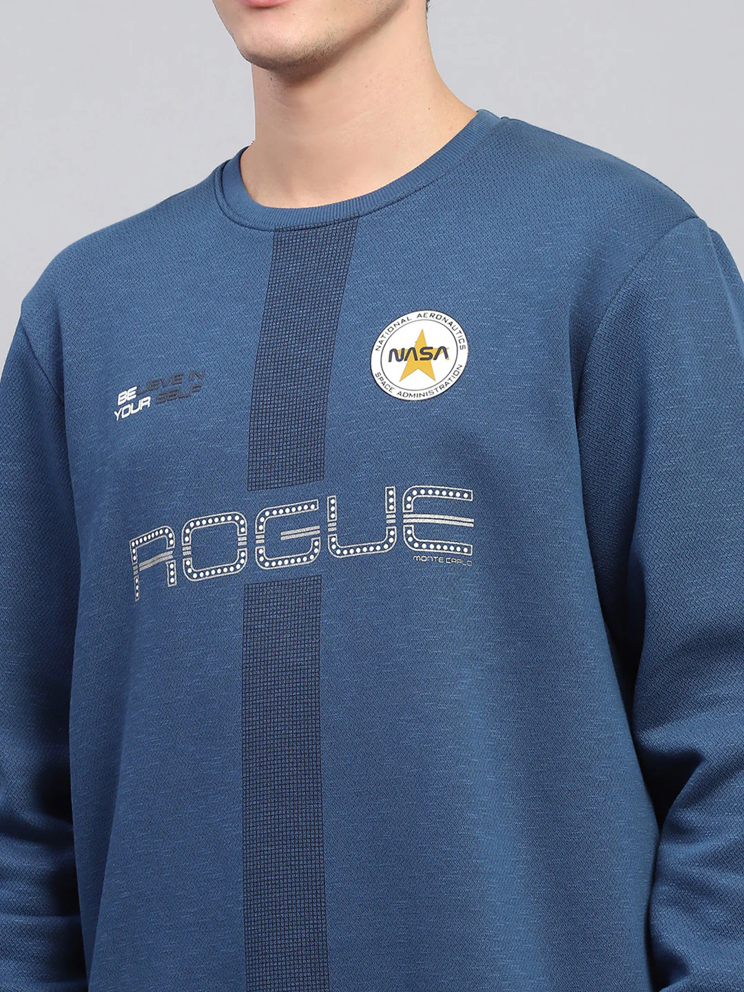 Men Blue Printed Round Neck Full Sleeve Sweatshirt - Image 7