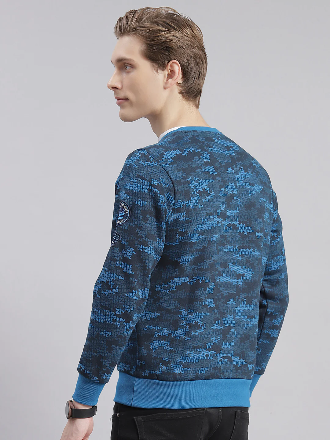 Men Blue Printed Round Neck Full Sleeve Sweatshirts - Image 6