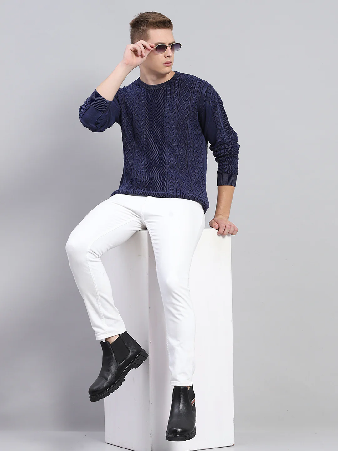 Men Blue Self Design Round Neck Full Sleeve Pullover - Image 2